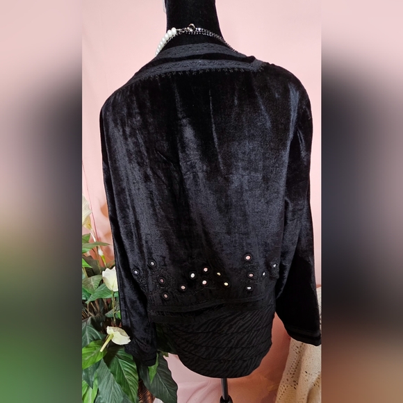 White Stag Velvet jacket embellished with silver beads, open front size Medium - Picture 7 of 11